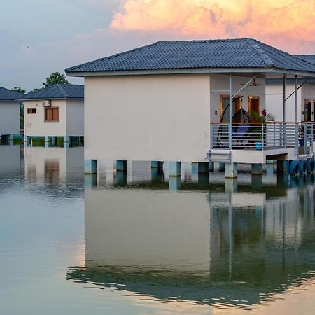 Lumbini Palace Resort Exterior foto